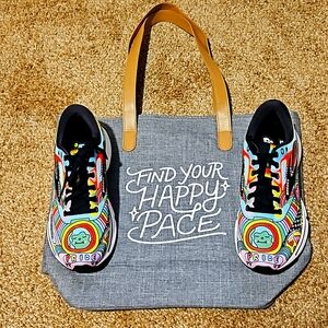 Brooks Ghost 15. Size 8.5. Multicolor 🌈